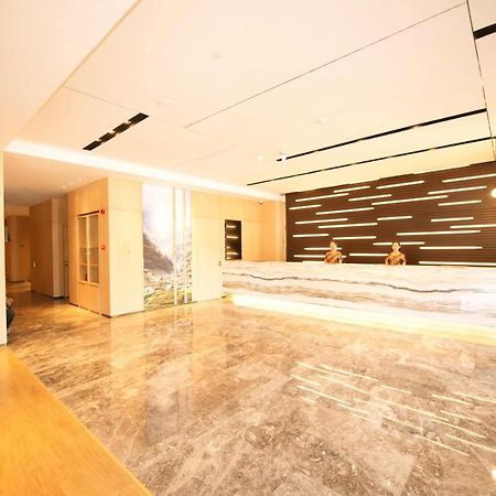 Atour Hotel Yantai South Station Yingchun Street Exteriör bild